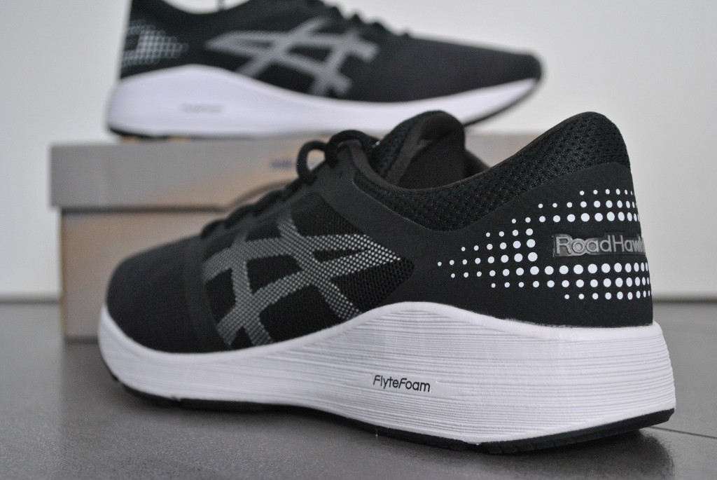 asics roadhawk ff reviews