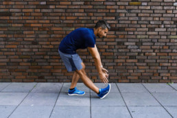 Dehnübung für den hinteren Oberschenkel | RunnersFinest.de