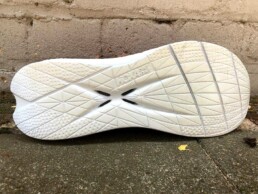 Hoka One One Carbon X 2 Blick auf die Sohle